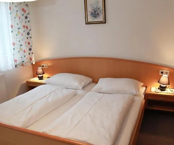 בית הארחה Karlwirt 3*